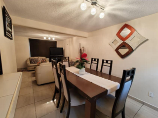 VENTA DE HERMOSA CASA