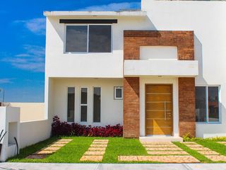 Hermosa casa PREMIUM en PRE VENTA con opción a recamara en planta baja ( PERSONALIZADA)
