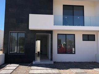 Hermosa casa con 4 recamaras y Roof garden