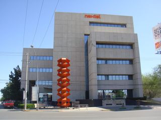 Se vende edificion corporativo en av Gomez Morin 5 niveles 123 cajones estacionamiento