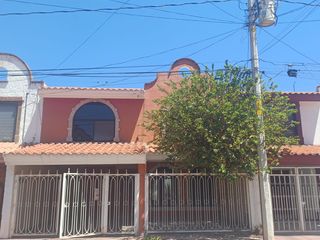 CASA EN VENTA EN EL FRAC RIO SAN PEDRO AGUASCALIENTES