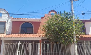 CASA EN VENTA EN EL FRAC RIO SAN PEDRO AGUASCALIENTES