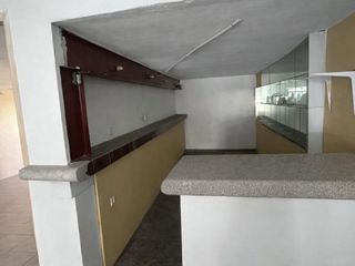 SE RENTA LOCAL EN LOMAS DE CORTES