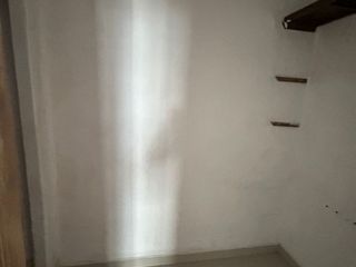 SE RENTA LOCAL EN AV PERICON