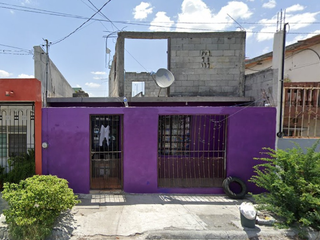 CASA EN NUEVO LEON, AMPLIA CUENTA CON TODOS LOS SERVICIOS Y AMENIDADES.