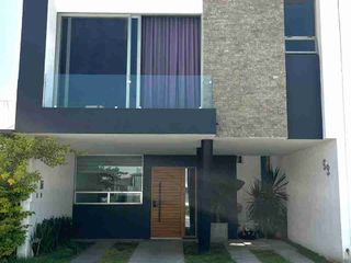Casa amueblada en Andares Residencial