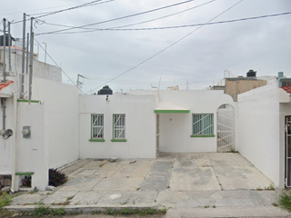 PRECIOSA CASA EN REMATE EN PUEBLO MAYA, MADERAS, CD. DEL CARMEN, CAMPECHE