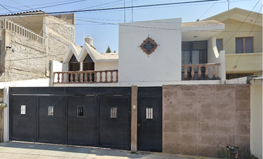 CASA EN VENTA EN JARDINES DEL MORAL, LEON DE LOS ALDAMA, GUANAJUATO.