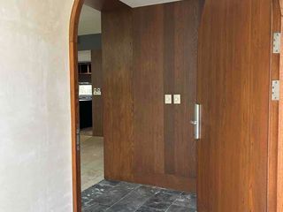 Se renta casa sin muebles.