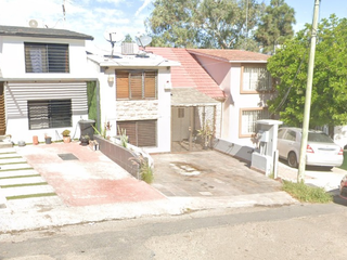 CASA EN VENTA, FRACC. COLINAS DE AGUA CALIENTE, TIJUANA, BAJA CALIFORNIA.