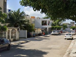 Casa En Venta, Recuperación Bancaria, En Playa Del Carmen, Q.r. - ATA*