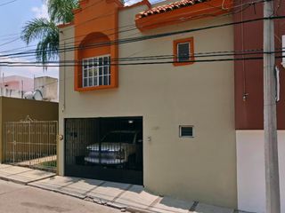 Casa en venta en Col. Peña, La Piedad, Michoacán.