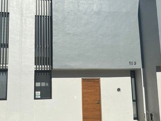 CASA NUEVA EN RENTA – VITAD RESIDENCIAL, SAN AGUSTÍN (TLAJOMULCO)
