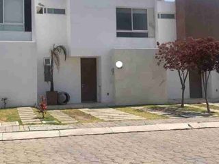 Rento casa en Lomas III, Provenza
