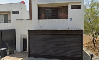 CASA EN VENTA EN CUMBRES MADEIRA, MONTERREY, NUEVO LEON.