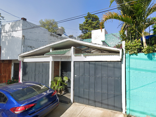 Casa en Venta en Calle G Educacion Coyoacán Ciudad de México Oportunidad***