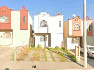 Hermosa Casa en Venta en Lomas de la Presa, Tijuana, B.C.