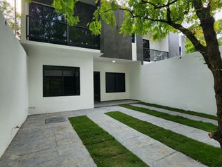 CASA EN VENTA EN PLAN DE AYALA, CON PATIO