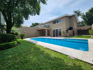 CASA EN RENTA VISTA HERMOSA