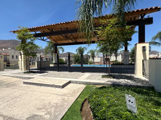 Casa renta Alta California coto 8 Tlajomulco