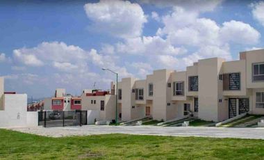 SE CENDE CASA DE 3 HABITACIONES EN FRACCIONAMIENTO,SAN MOGUEL ZINANCATEPEC.EDOMEX