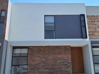 Se RENTA casa en Ankara Zibatá.