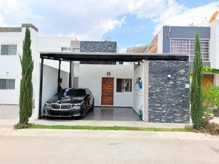 Casa en Venta Aguascalientes Poniente | 18 Paneles Solares, Smart Home y Jacuzzi