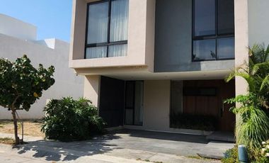 VENDO HERMOSA CASA FRACC SIERRA NOGAL $5,690,000.00 ACABADOS DE LUJO FRENTE A EL ÁREA VERDE