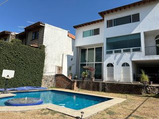 RESIDENCIA EXCLUSIVA EN VENTA EN LOMAS DE CORTÉS