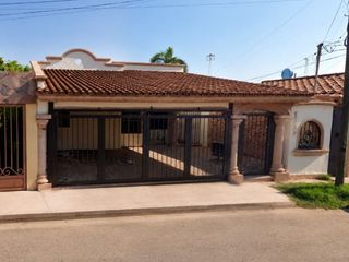 LINDA CASA EN COLONIA DEL VALLE EN CDAD OBREGON SONORA