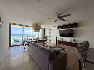DESARROLLO EN LA PLAYA DE TELCHAC, CASA FRENTE AL MAR