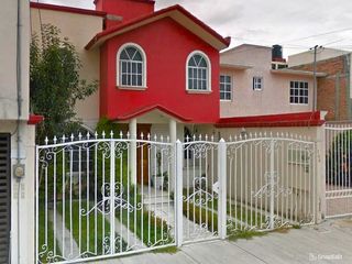 Casa con 214 m² de terreno y 3 recámaras en venta en Pachuca de Soto, Hidalgo