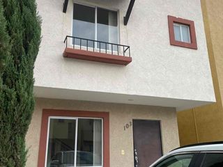 SE RENTA CASA