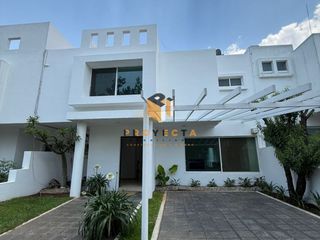 Casa en renta o venta en Altozano