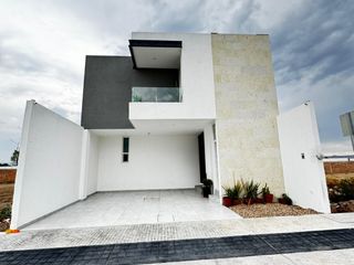 Casa en Venta Al Norte, Estanza Aguascalientes