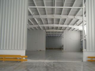 RENTA BOIDEGA DE 1,400 M2