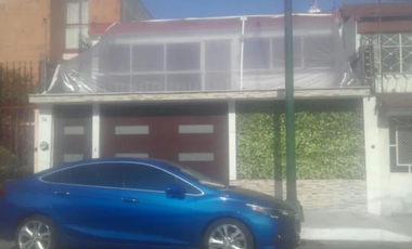 CASA EN REMATE EN JARDIN BALBUENA VENUSTIANO CARRANZA