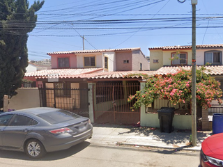 CASA EN VENTA  EN LA COL VISTA HERMOSA ENSENADA BC