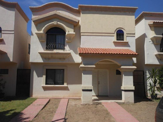 📌 ¡EXCELENTE OPORTUNIDAD! 💱 casa en venta, muy por debajo del costo comercial #🔑 RESIDENCIAL  MONTECARLO, C.P. 21255, MEXICALI, BAJA CALIFORNIA.🗝