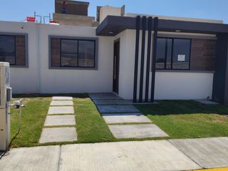 INFONAVIT Y FOVISSSTEUNICAS CASAS RESIDENCIALES 120.00 M2, EQUIPADAS, CISTERNA