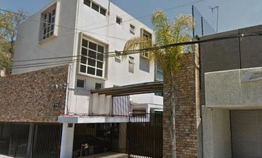 CASA EN REMATE EN AV. DESIERTO DE LOS LEONES ALVARO OBREGON
