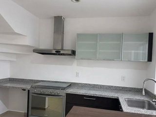 CASA EN RENTA – PRIVADA DENTRO DE EL MIRADOR, $13,500