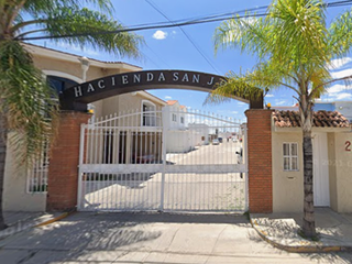 Casa de recuperación bancaria en venta en San José del Arenal, Aguascalientes.