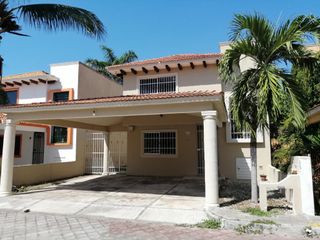 EN RENTA CASA DE 3 RECAMARAS SIN MUEBLES EN SAN JOAQUIN