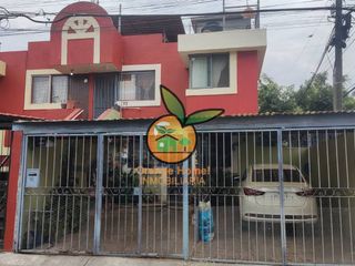 BONITA CASA DUPLEX PLANTA ALTA EXCELENTE UBICACIÓN ZONA VALDEPEÑAS, ZAPOPAN