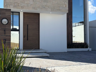 CASA EN VENTA AL SURPONIENTE DE AGUASCALIENTES FRAC. CEIBA