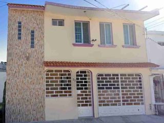 Hermosa Casa en Venta en Col. Maderas, Ciudad del Carmen