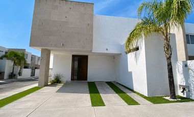 CASA EN VENTA EN EL FRACC. RINCON 2 AL NORPONIENTE DE AGUASCALIENTES