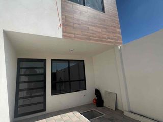 CASA NUEVA AL SUR LARES DE SAN ALFONSO EN PUEBLA, ACCESO FACIL DE 16 DE SEPTIEMBRE