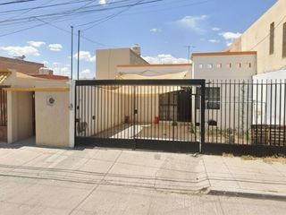 Casa en Venta, Colonia Versalles 2da Secc., por Remate, Excelente oportunidad
